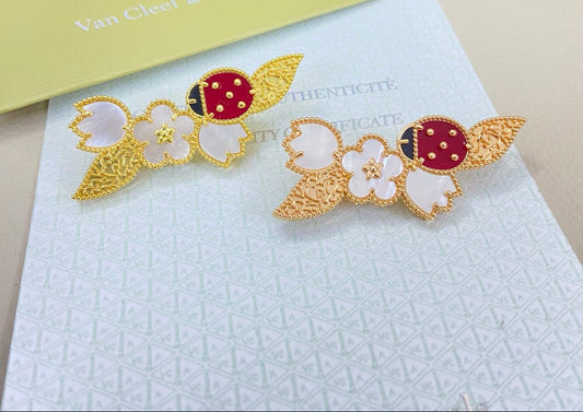 [Regal Jewels] Petal Leaf Ladybug Brooch