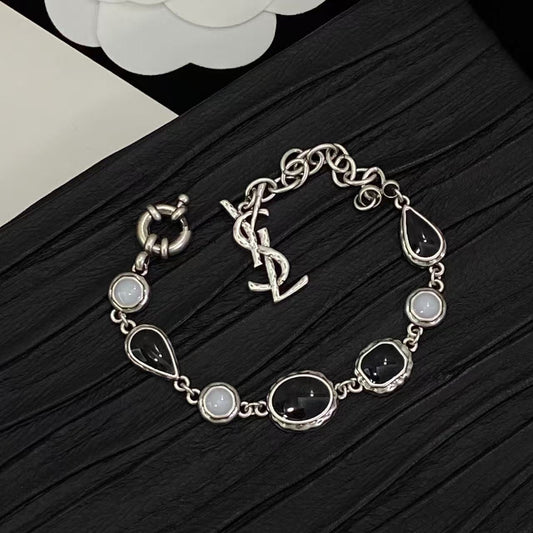 ¡®Regal JewelsCabochon Stone Bracelet