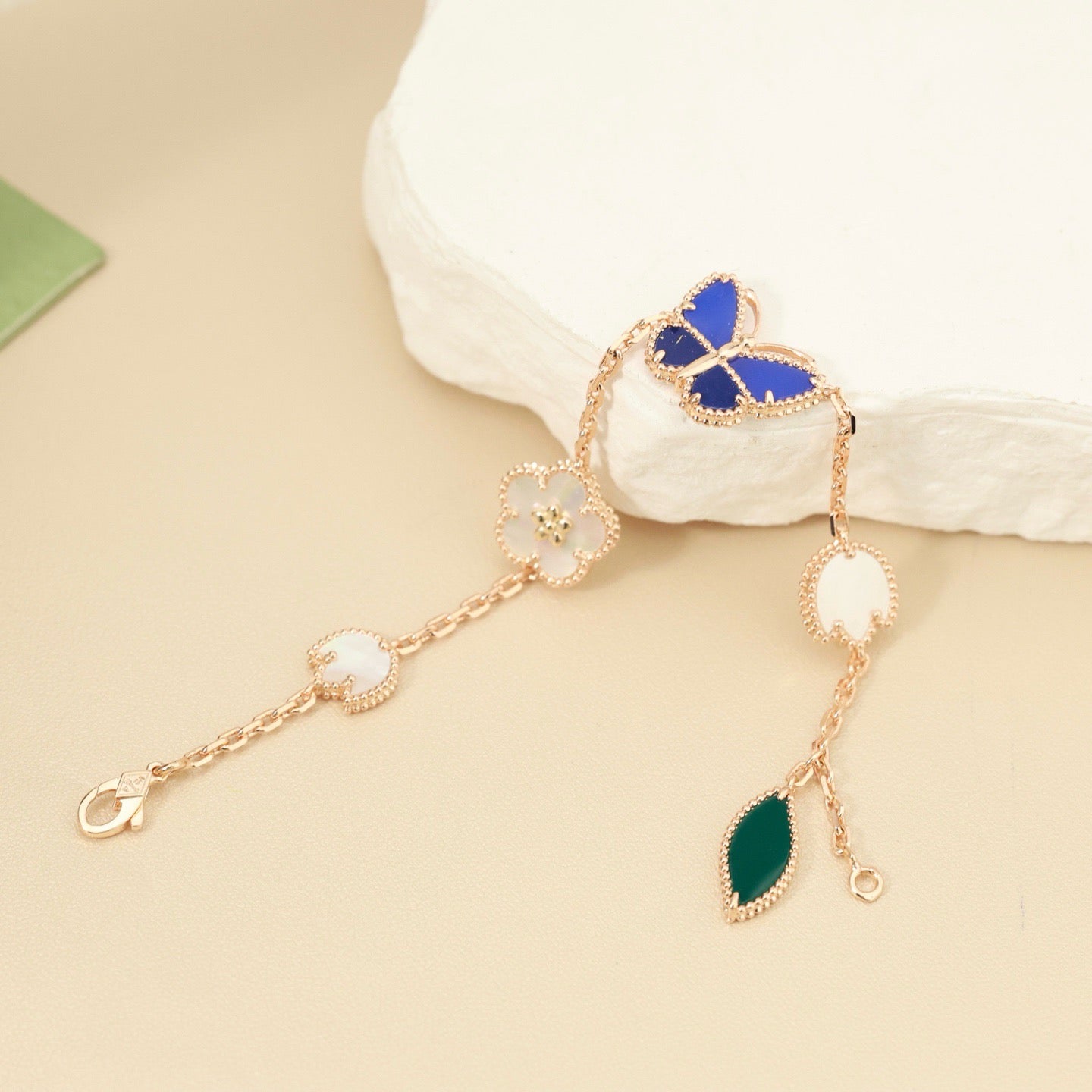 [Regal Jewels]LUCKY SPRING BUTTERFLY 5 MOTIF BRACELET