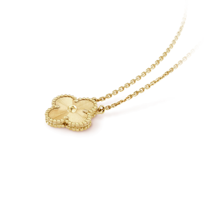[Regal Jewels]CLOVER 15MM LASER NECKLACE