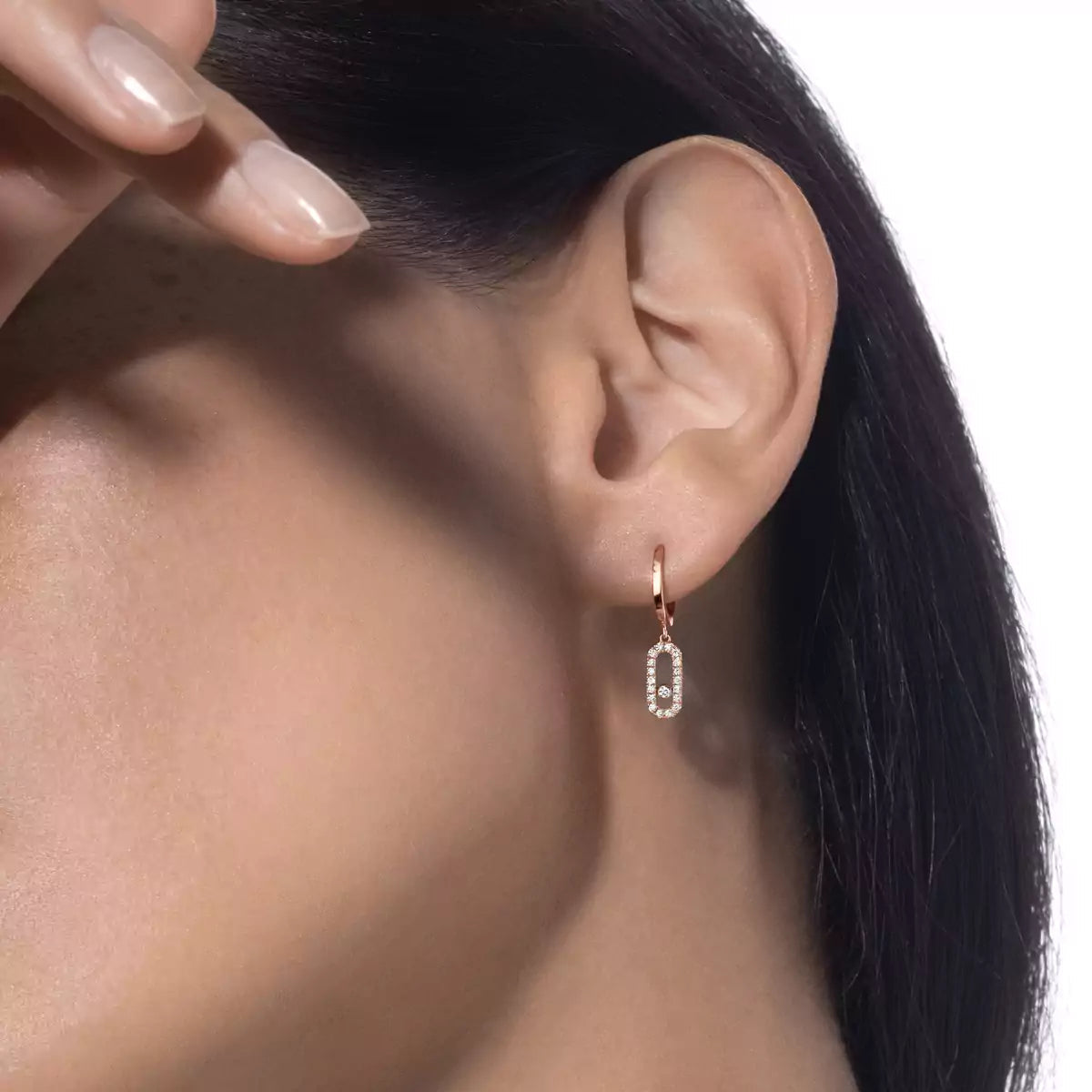 [Regal Jewels]Move Uno Single Diamond Hoop Earring