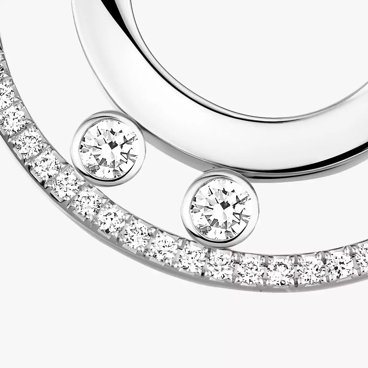 [Regal Jewels]Move Romane Small Diamond Hoop Earrings